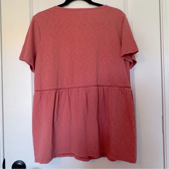 NWT Wonderly Rosy BerryTie Front Short Sleeve Medium Top - Picture 2 of 6